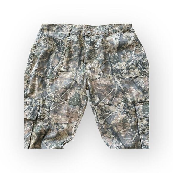 Camouflage Cargo Pants - Picture 3 of 4